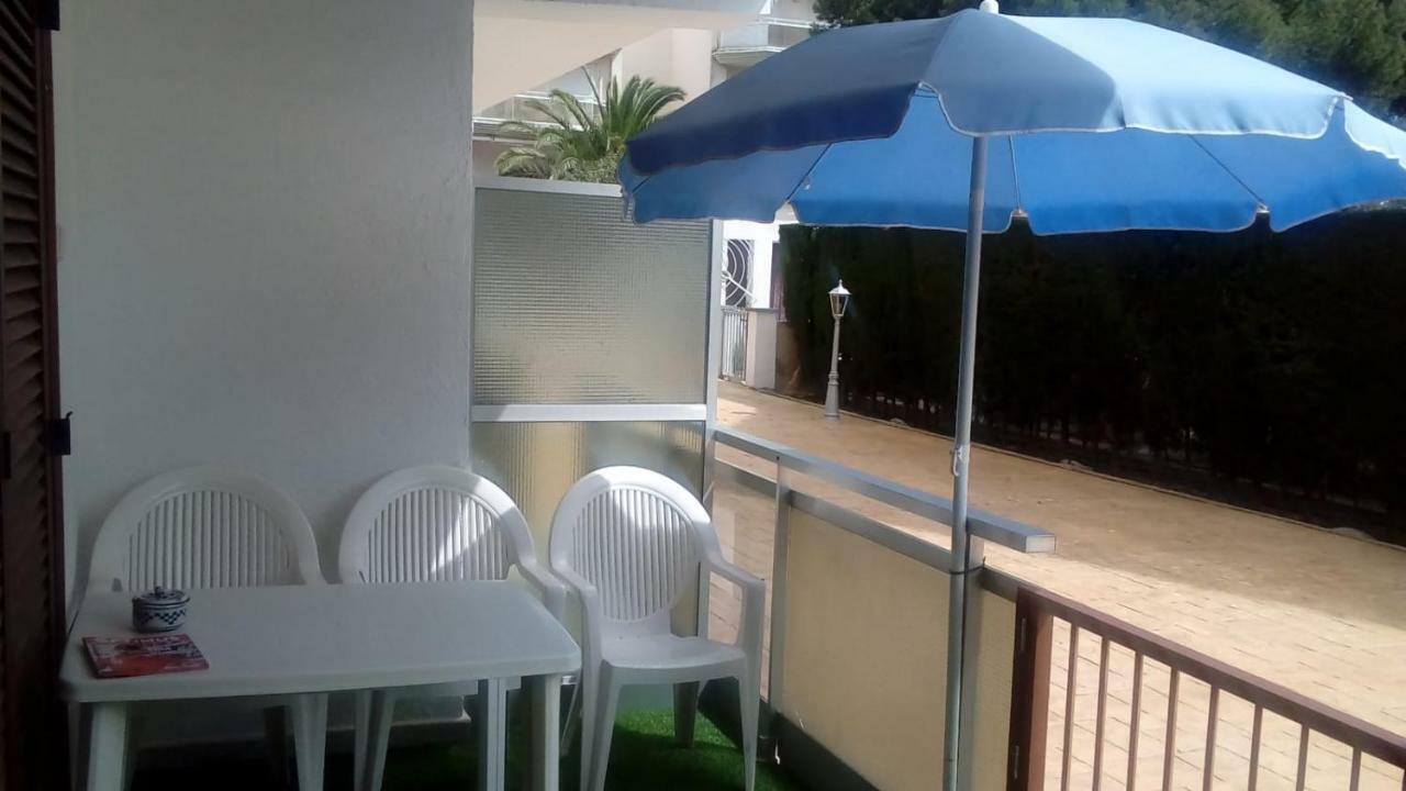 Apartamento En La Playa Miami Playa Esterno foto